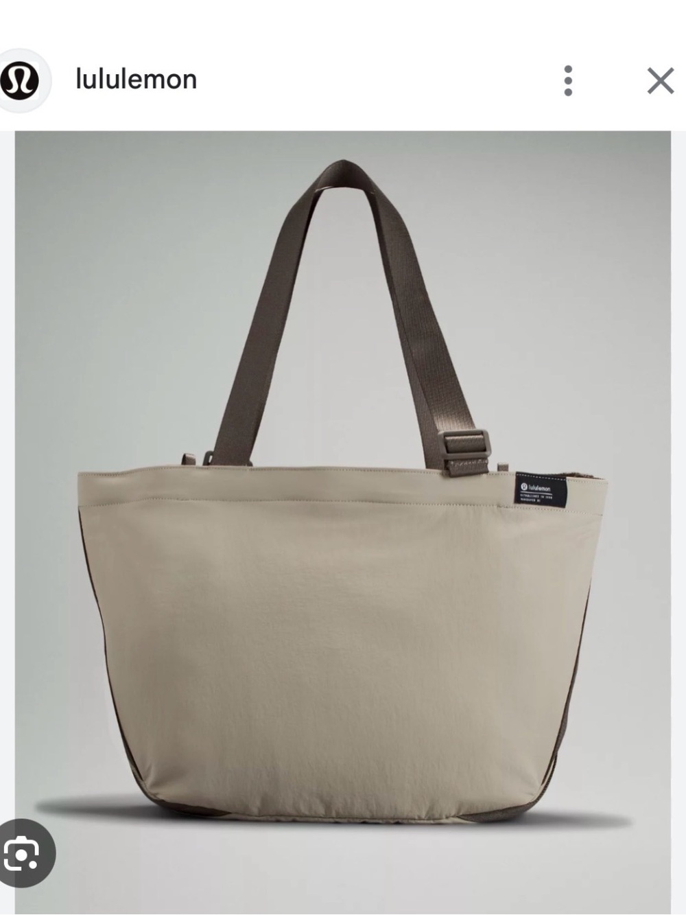 Lululemon clean lines tote